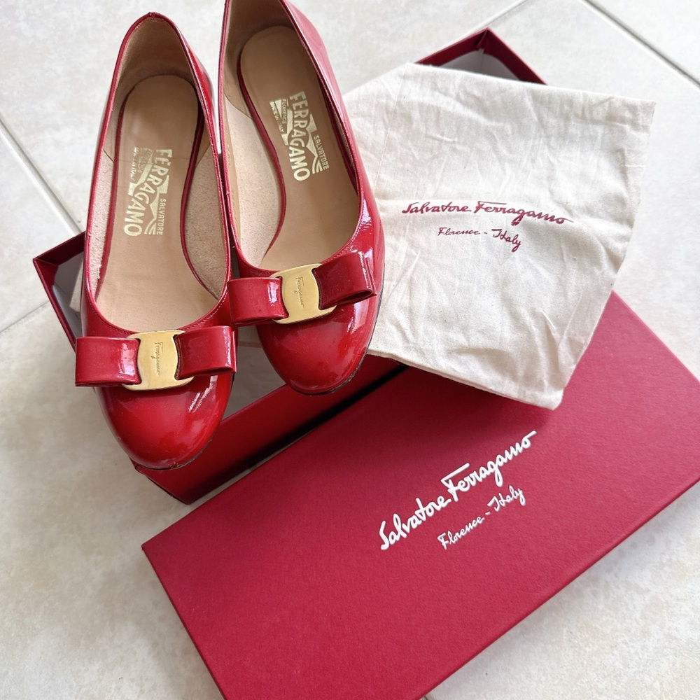 Salvatore Ferragamo Red Patent Vara Bow Ballet Flats